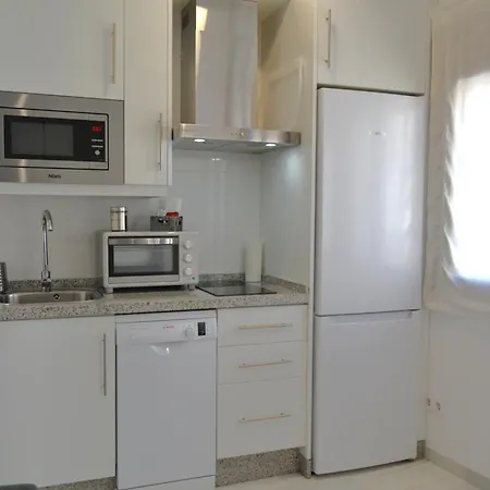 Sunshine Cruz Conde *