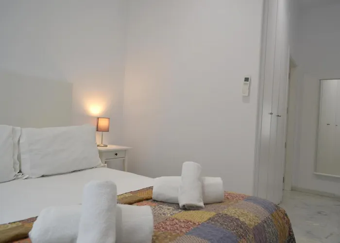 Sunshine Cruz Conde * קורדובה