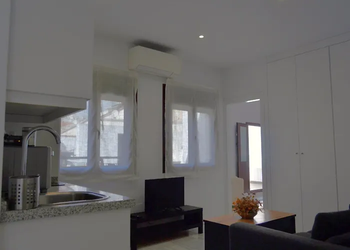 Sunshine Cruz Conde *